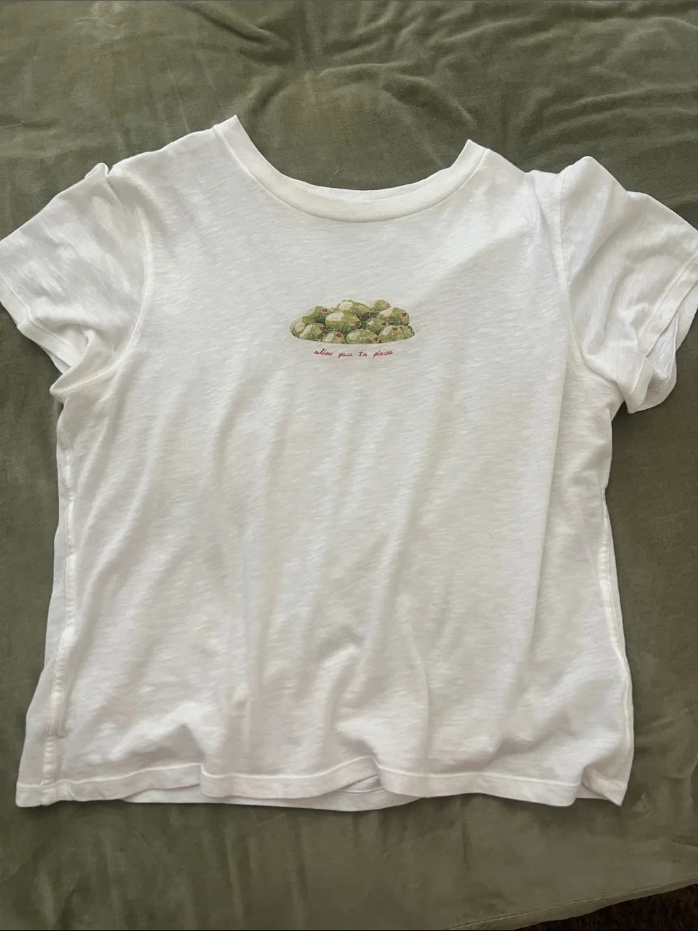 aerie White Short Sleeve Tee Olive you to Pieces 🫒 Graphic